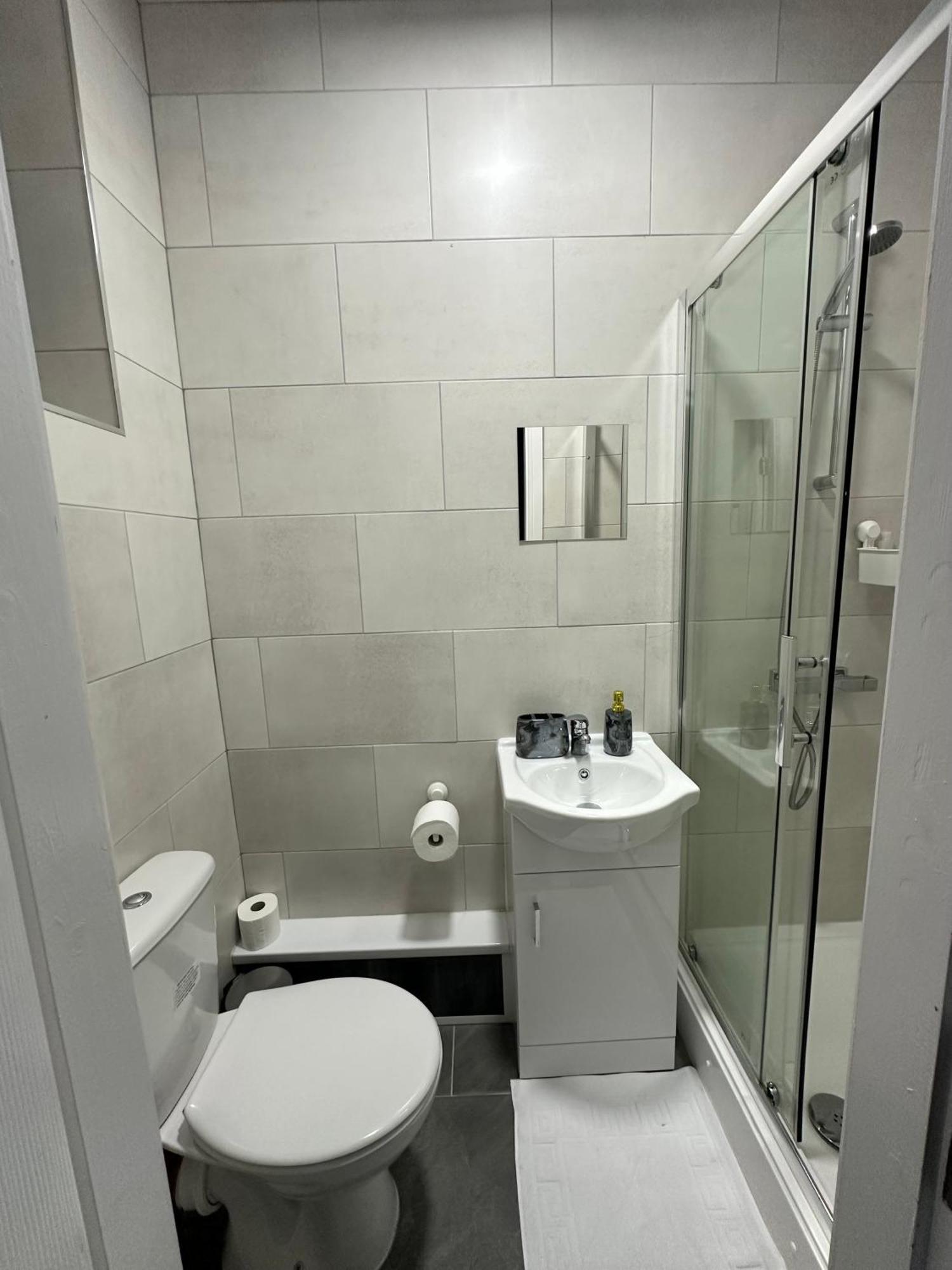 Private Luxurious Studio-daily,weekly,monthly *