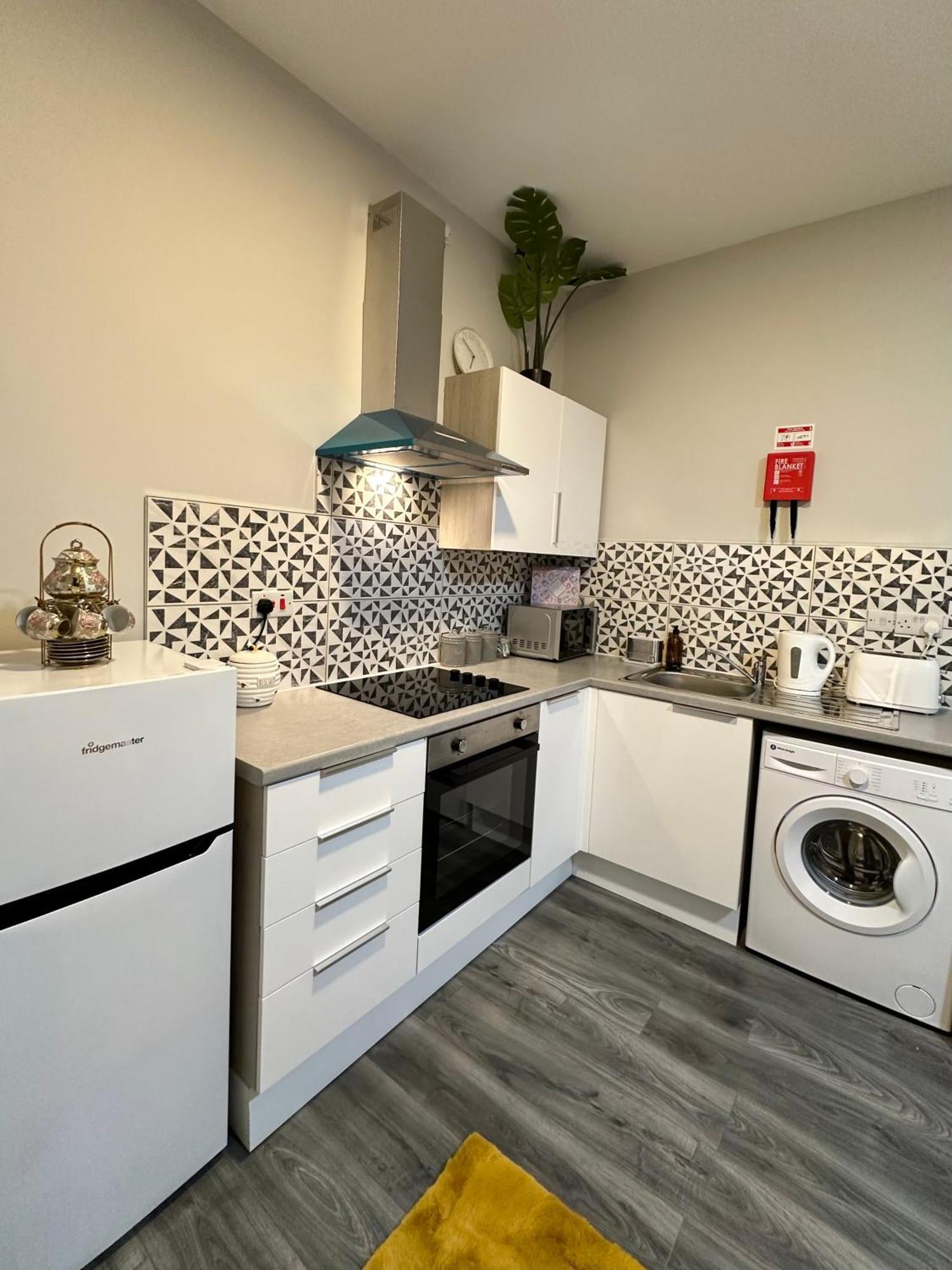 Private Luxurious Studio-daily,weekly,monthly Apartment *
